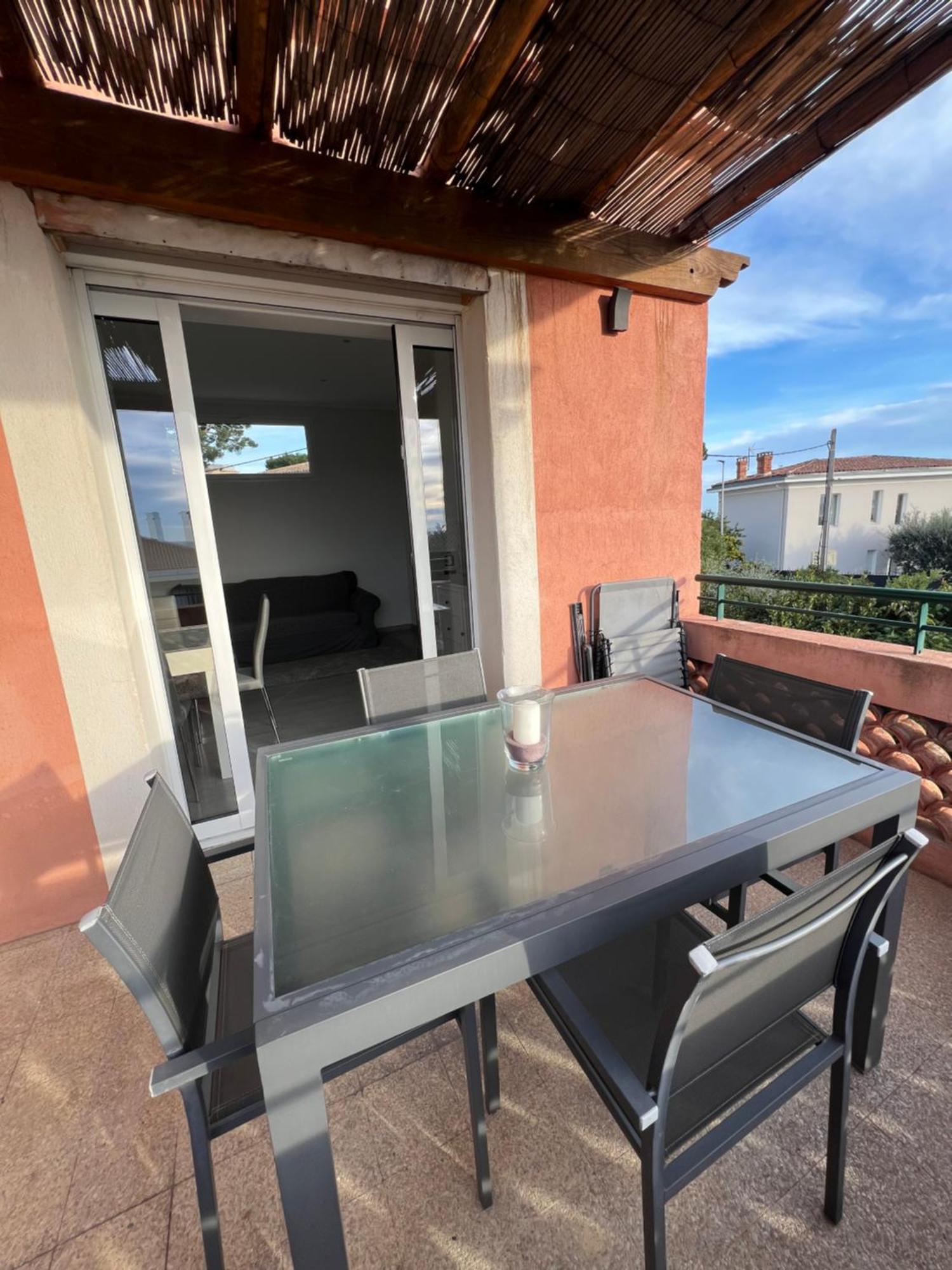 Agreable 3 Pieces Climatise Avec Vue Mer Et Parking Villefranche-sur-Mer Eksteriør bilde